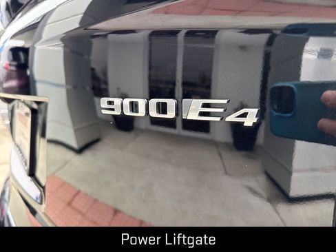 Used 2026 Cadillac Vistiq Sport image 10