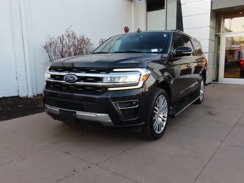 Used 2024 Ford Expedition Max Limited image 4