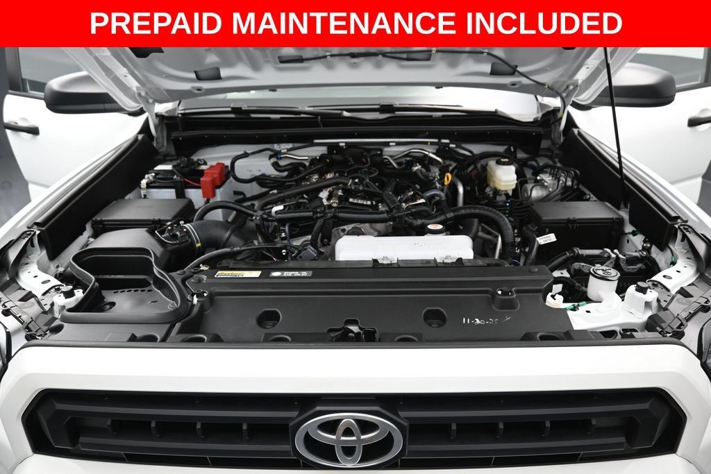 Certified 2025 Toyota 4Runner SR5 AWD/4WD image 33