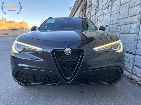 Used 2020 Alfa Romeo Stelvio w/ Nero Edizione image 15