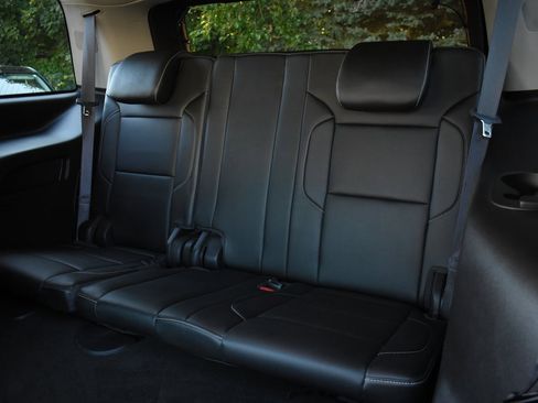 Used 2016 Chevrolet Tahoe LT w/ Luxury Package image 27