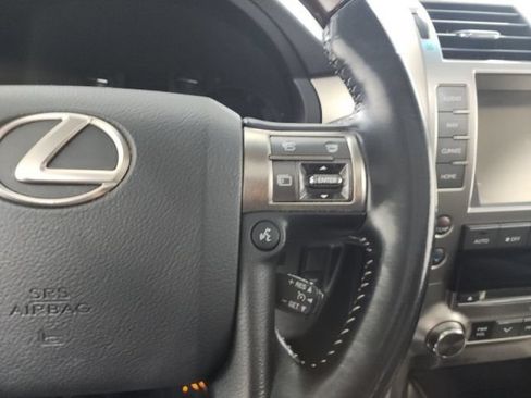 Used 2019 Lexus GX 460 Premium AWD/4WD image 29