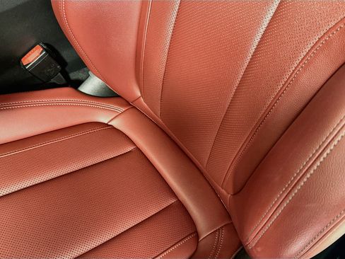 Used 2022 BMW 430i Convertible w/ M Sport Package RWD image 19