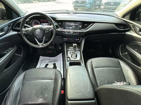 Used 2018 Buick Regal Essence FWD image 13