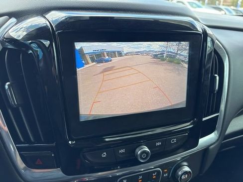 Used 2018 Chevrolet Traverse LT AWD/4WD image 18
