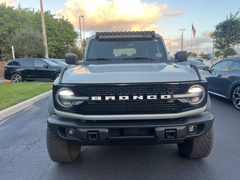 Used 2023 Ford Bronco Wildtrak image 9