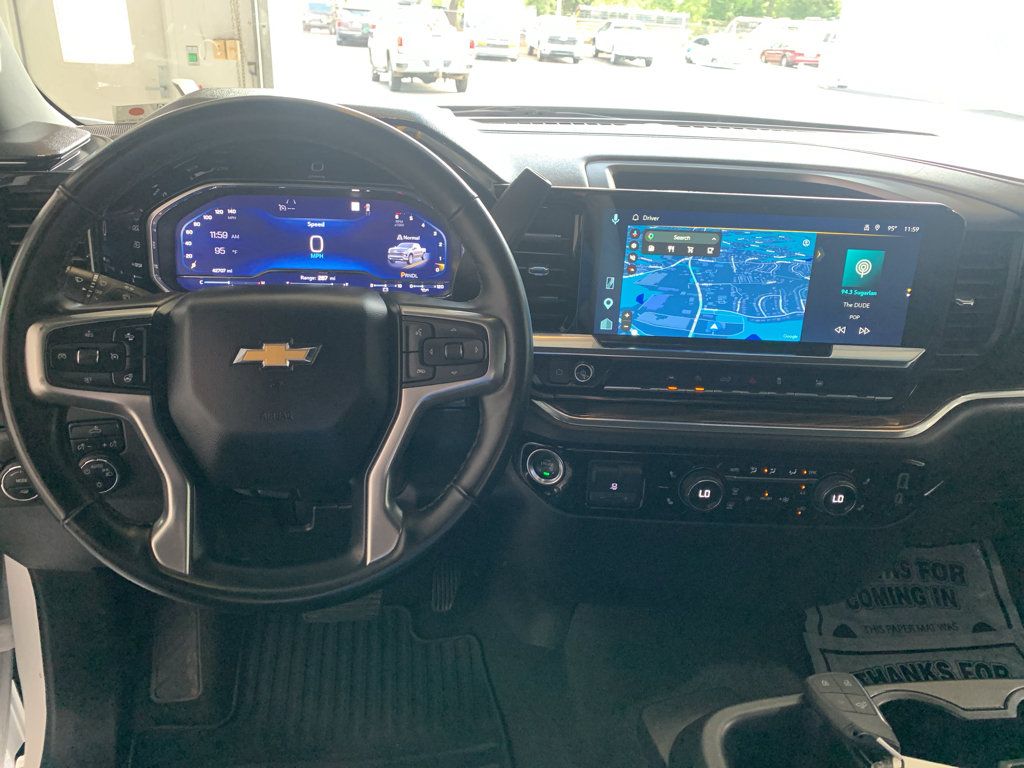 Used 2025 Chevrolet Silverado 1500 LT RWD image 15