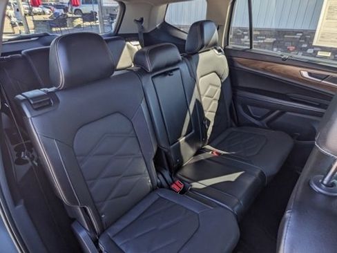 Used 2024 Volkswagen Atlas SE image 29