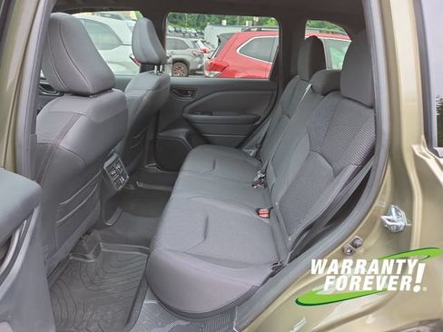 Used 2025 Subaru Forester Premium AWD/4WD image 16