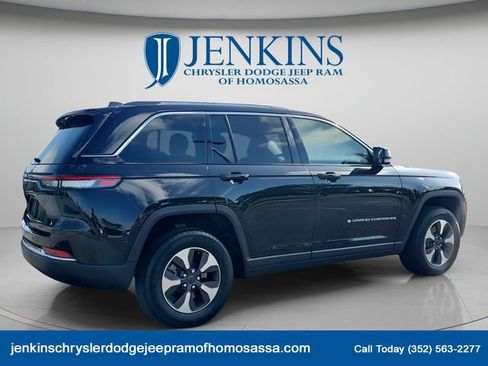 Used 2024 Jeep Grand Cherokee Limited 4xe AWD/4WD image 3