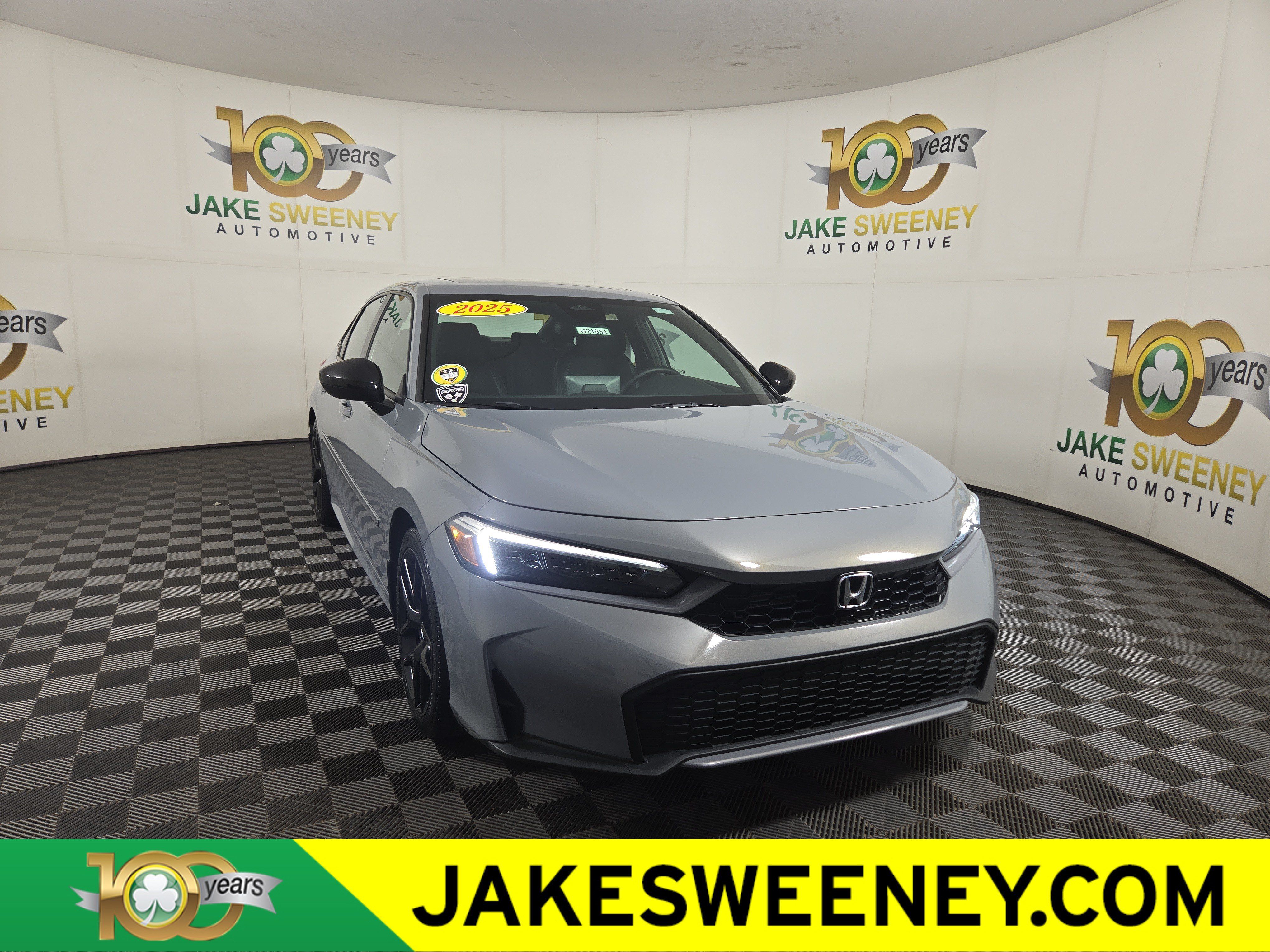 Used 2025 Honda Civic Sport image 1