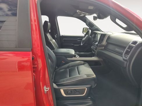 Used 2024 RAM 1500 Laramie RWD image 15