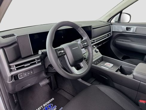 New 2026 Hyundai Santa Fe SE FWD image 9