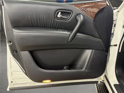 Used 2019 Nissan Armada Platinum w/ Captain's Chairs Package RWD image 37