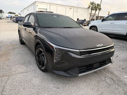Certified 2025 Kia K4 EX FWD image 3
