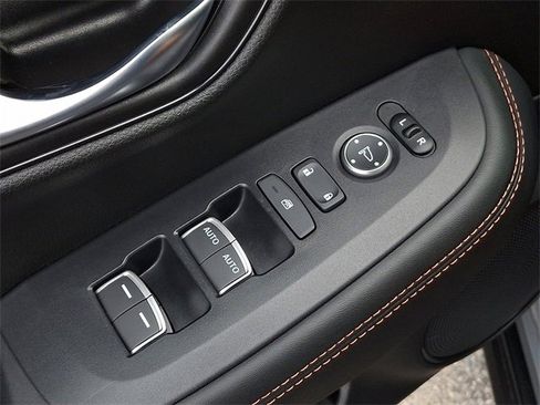 Certified 2026 Honda HR-V Sport image 27