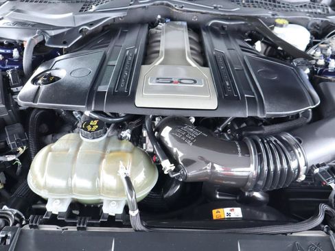 Used 2018 Ford Mustang GT Premium w/ Equipment Group 401A RWD image 36