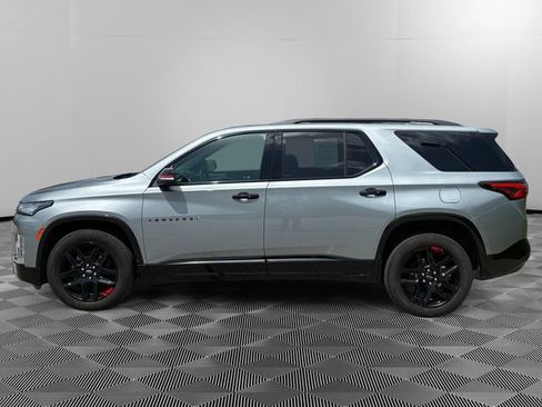 Used 2023 Chevrolet Traverse Premier w/ Redline Edition AWD/4WD image 2