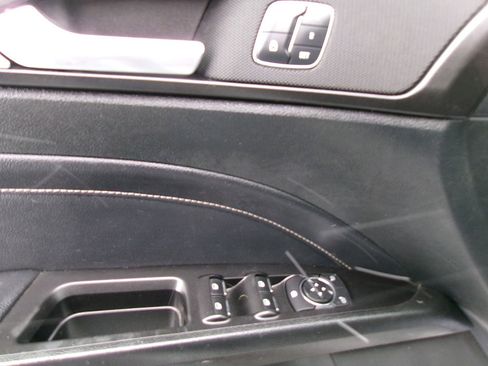 Used 2017 Ford Fusion Titanium FWD image 13
