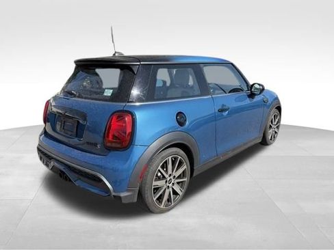 Used 2022 MINI Cooper S w/ Driver Assistance Package FWD image 10