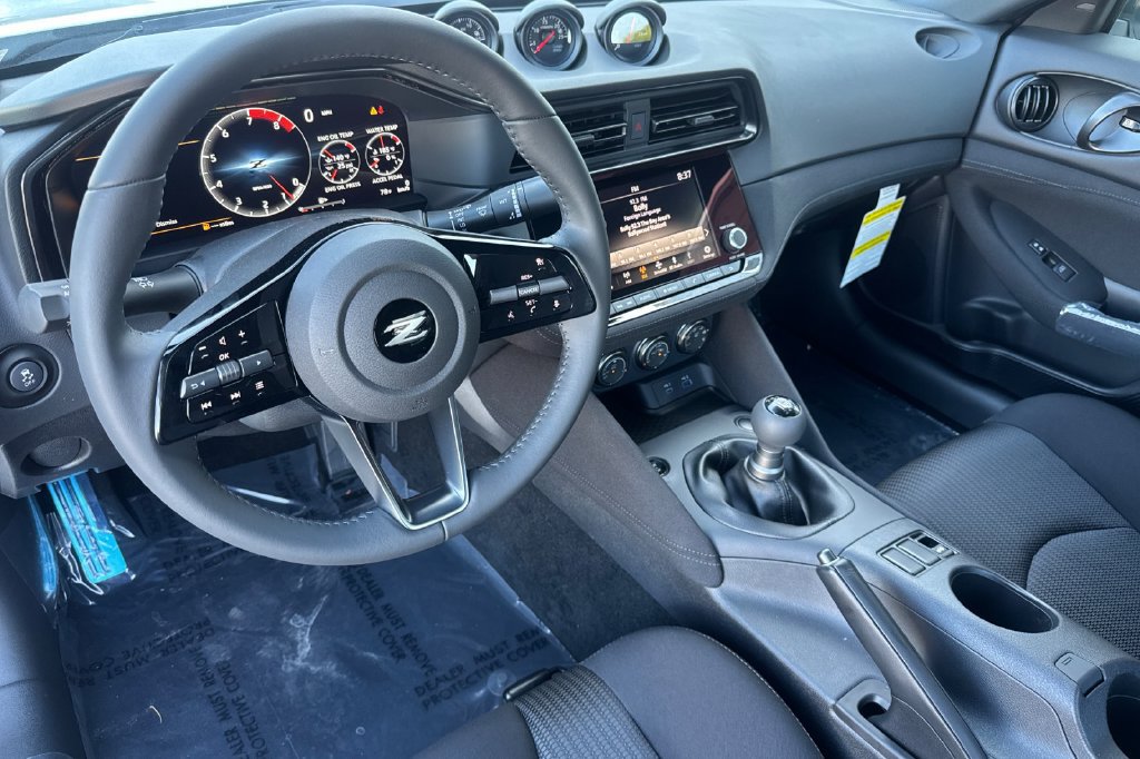 New 2026 Nissan Z Sport w/ Floor Mat Package RWD image 9