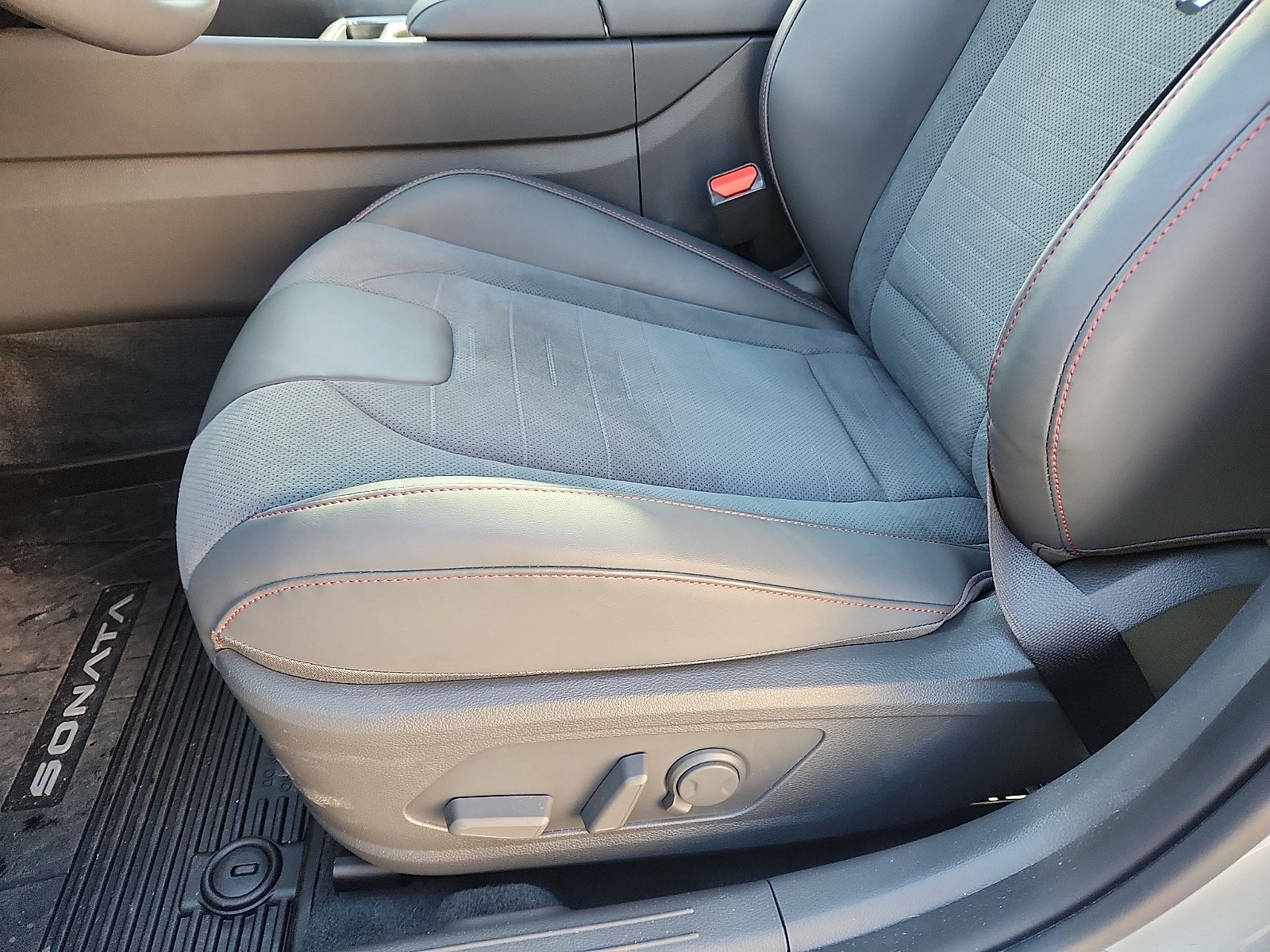Certified 2026 Hyundai Sonata N Line FWD image 24