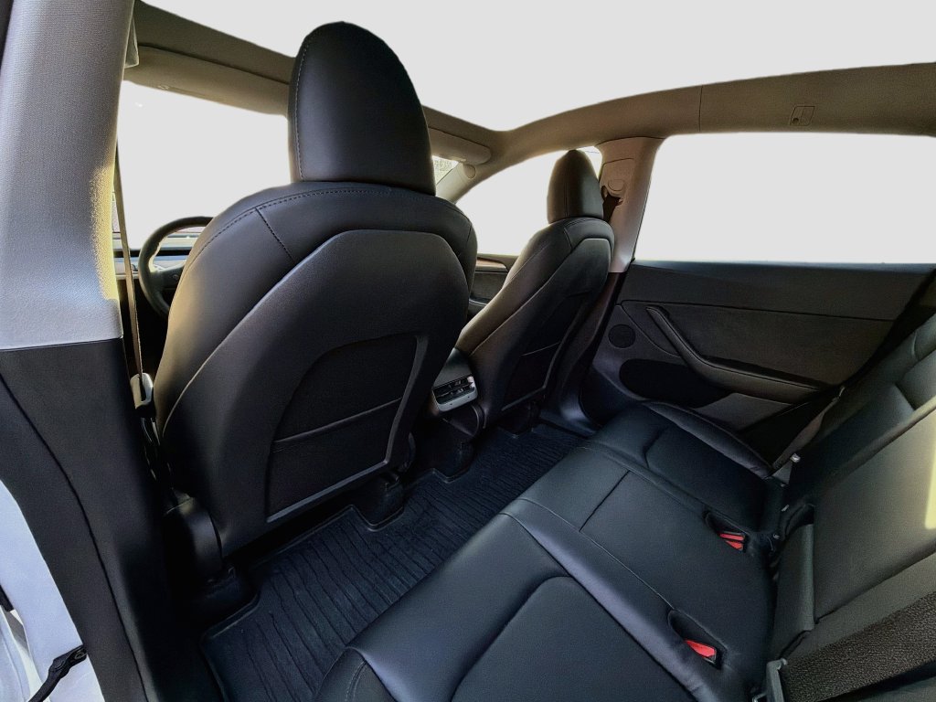 Used 2025 Tesla Model Y Long Range RWD image 26