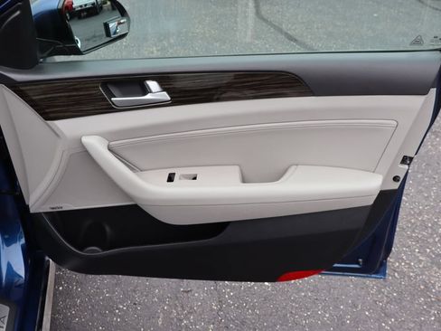 Used 2016 Hyundai Sonata Limited w/ Option Group 04 FWD image 28
