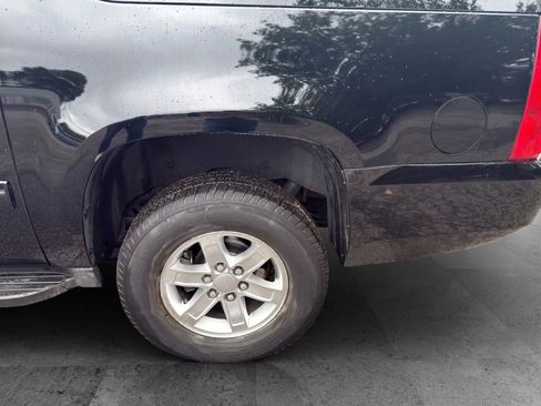 Used 2014 GMC Yukon XL SLT AWD/4WD image 23