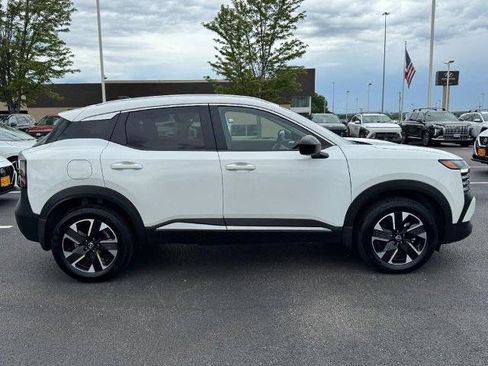Certified 2026 Nissan Kicks SV w/ Cold Weather Package AWD/4WD image 2