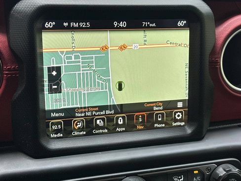 Used 2023 Jeep Wrangler Unlimited Rubicon 4xe AWD/4WD image 19