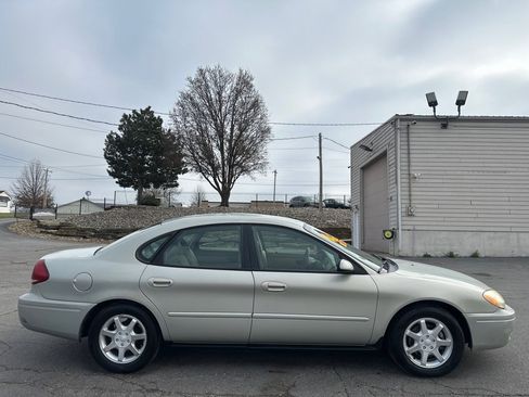 Used 2006 Ford Taurus SEL image 5
