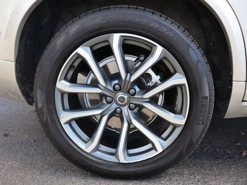 Used 2018 Volvo XC90 T6 Momentum w/ Convenience Package AWD/4WD image 46