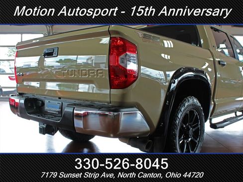 Used 2019 Toyota Tundra SR5 w/ SR5 Upgrade Package AWD/4WD image 12