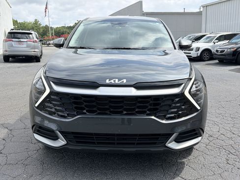 Used 2024 Kia Sportage EX FWD image 2
