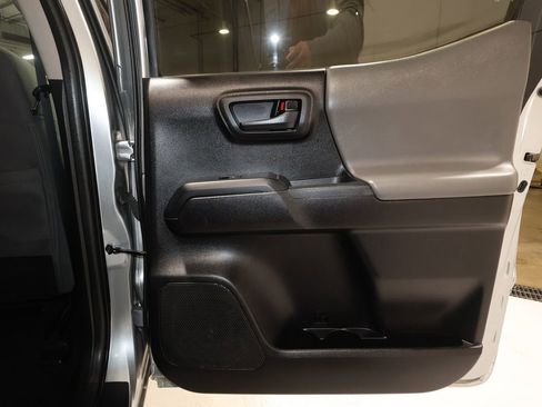 Used 2023 Toyota Tacoma SR image 18
