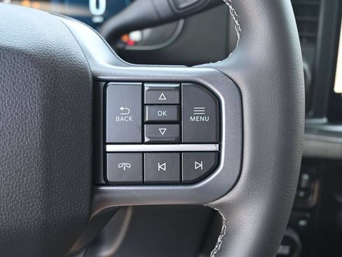 New 2026 Ford F250 Lariat w/ Black Appearance Package AWD/4WD image 38