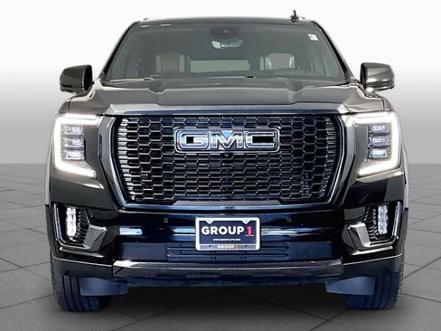 Used 2023 GMC Yukon Denali Ultimate AWD/4WD image 4