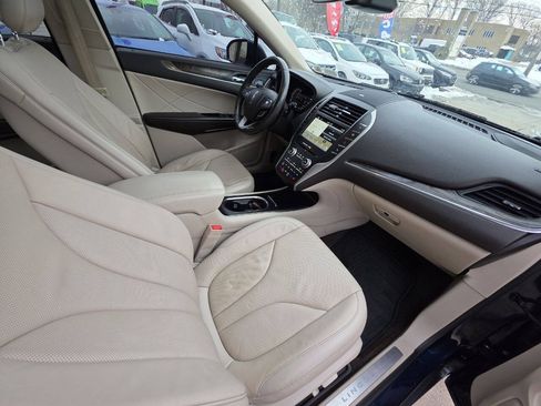 Used 2017 Lincoln MKC Reserve AWD/4WD image 9