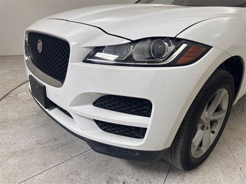 Used 2020 Jaguar F-PACE Premium image 12