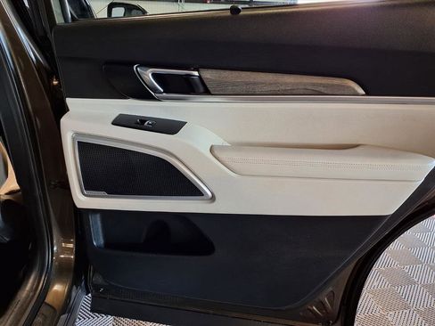 Used 2020 Kia Telluride EX w/ Towing Package image 12