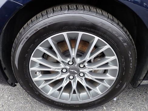 Used 2023 Genesis G80 2.5T image 12