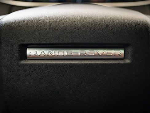 Used 2023 Land Rover Range Rover Evoque S image 25