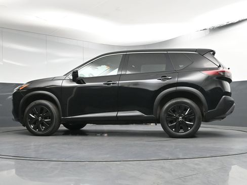 Used 2021 Nissan Rogue SV image 30