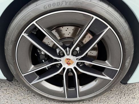 Certified 2026 Porsche 911 Carrera GTS RWD image 9