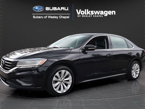 Used 2020 Volkswagen Passat 2.0T SEL FWD image 4