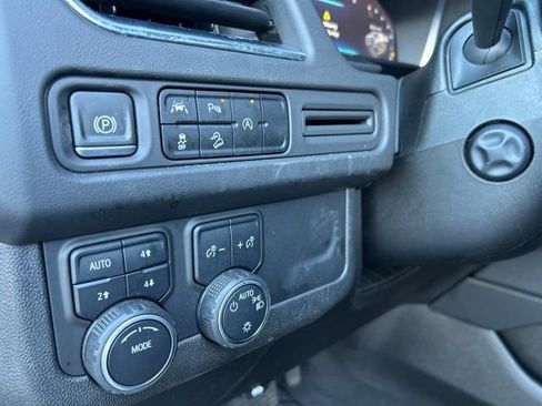 Used 2023 Chevrolet Suburban Premier AWD/4WD image 14