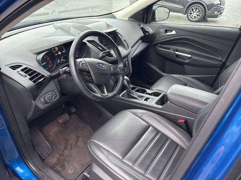 Used 2019 Ford Escape SEL image 21