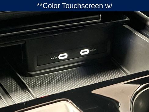 Certified 2025 Volkswagen Atlas Cross Sport SE w/ Panoramic Sunroof Package image 13