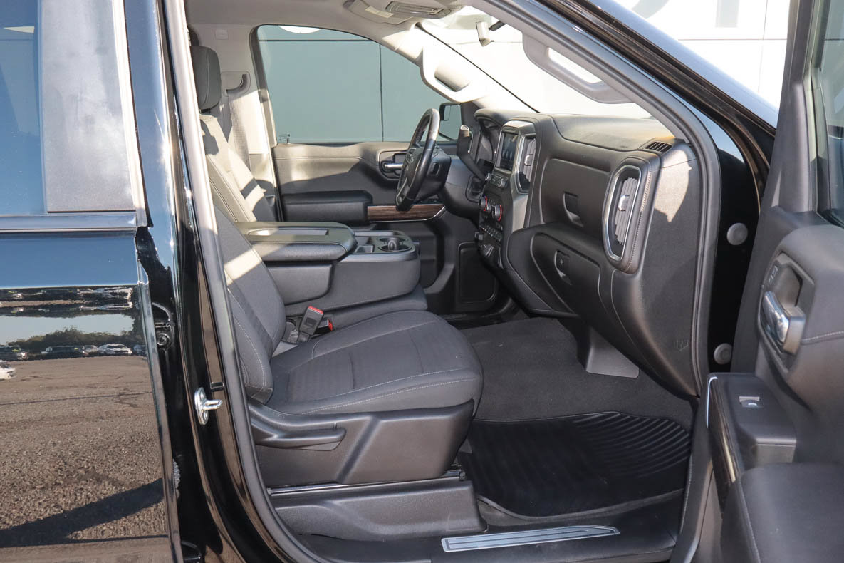 Used 2020 Chevrolet Silverado 1500 RST w/ True North Edition AWD/4WD image 24